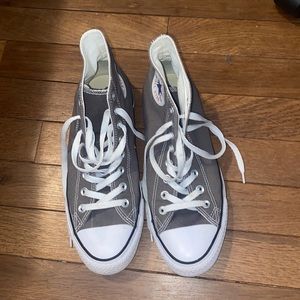 Gray High top converse